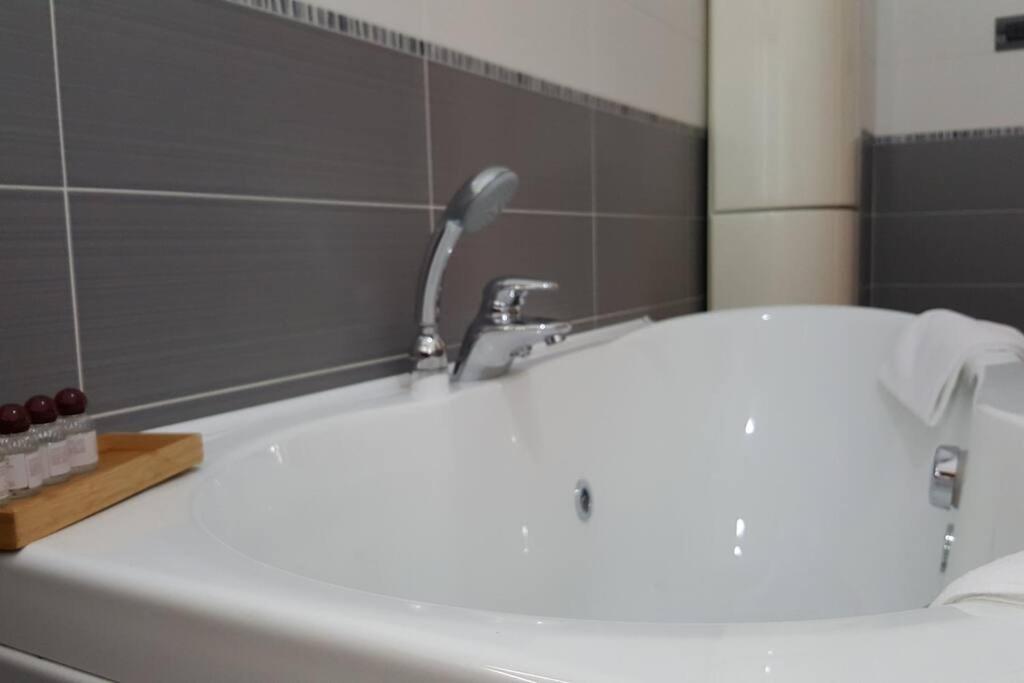 XX Settembre Matera - Room And Relax Екстериор снимка